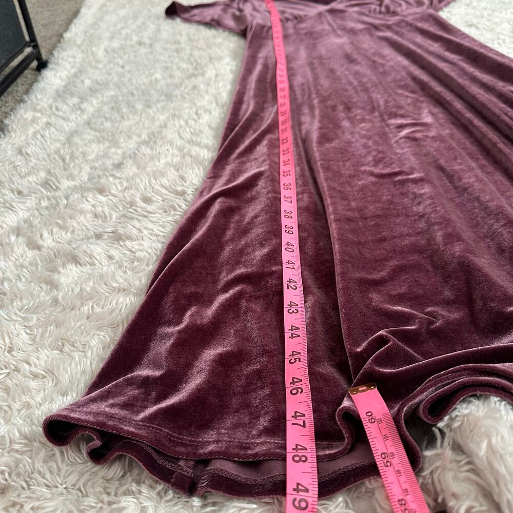 Taylor Sz 10 Midi Dress womens Purple Plum Velvet Empire Waist Flutter Sleeves - Picture 9 of 11